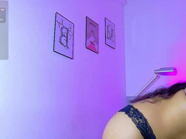 HazelLatina live webcam show