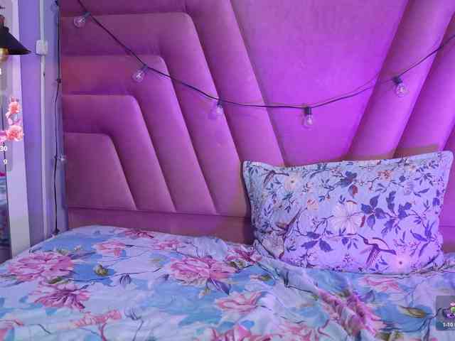 HazelLatina webcam