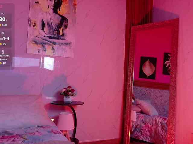 HazelLatina webcam