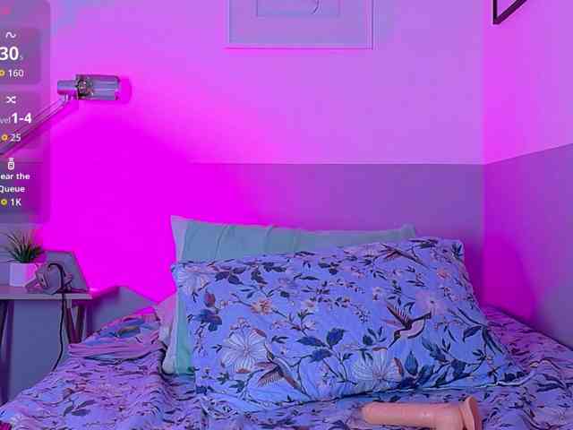 HazelLatina webcam