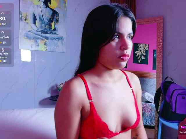 HazelLatina webcam
