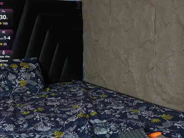 HazelLatina webcam