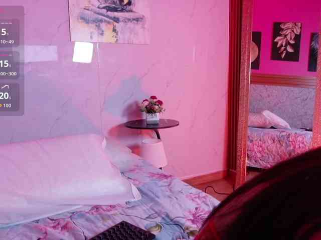 HazelLatina webcam