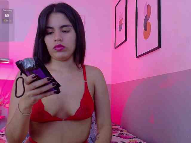 HazelLatina webcam