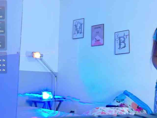 HazelLatina webcam