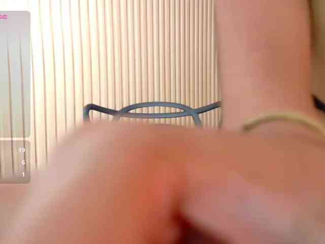 HazelLatina webcam