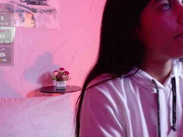HazelLatina webcam