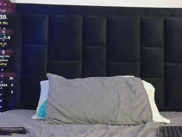 HazelLatina webcam