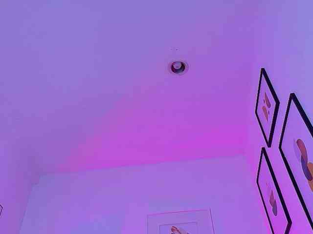 HazelLatina webcam