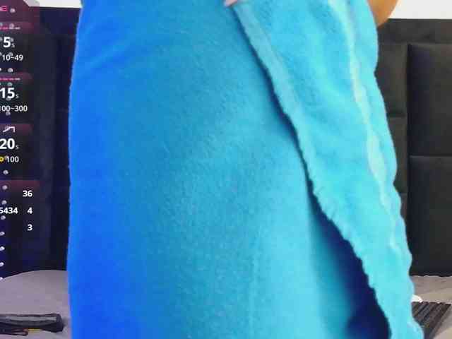 HazelLatina webcam