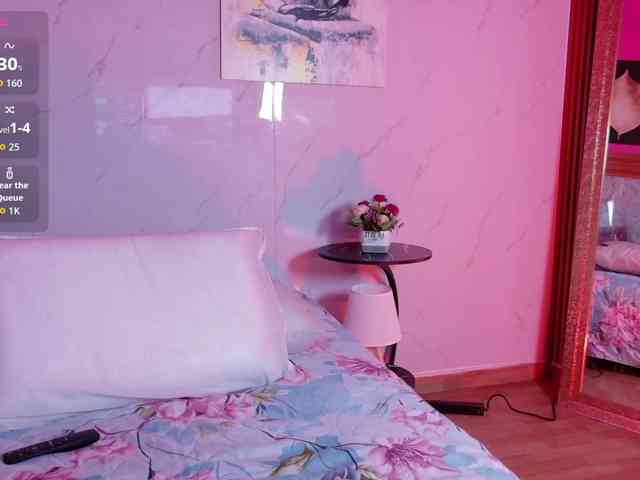 HazelLatina webcam