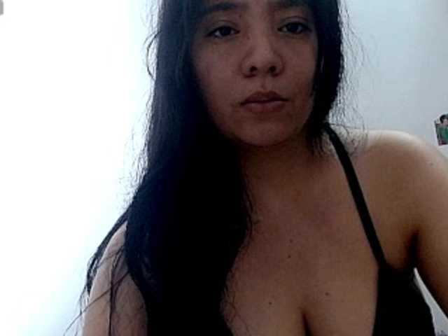 AliceTorner live cam preview