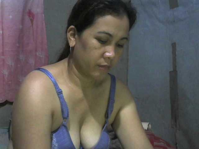 hellokiffy live webcam show