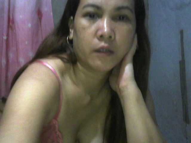 hellokiffy live cam on BongaCams