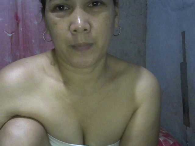 hellokiffy live cam on UnifiedCams