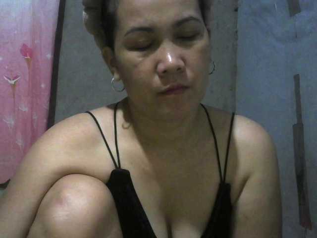 hellokiffy live cam on UnifiedCams