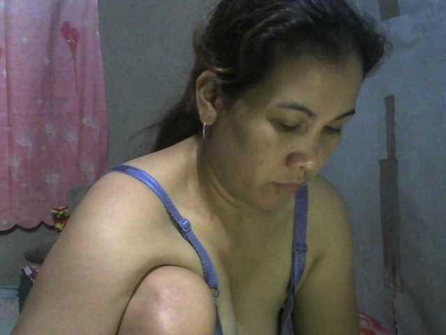 hellokiffy live webcam show