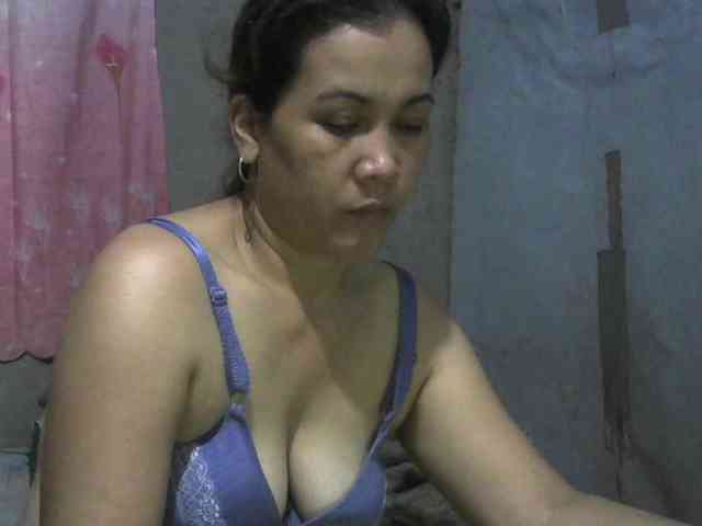 hellokiffy webcam