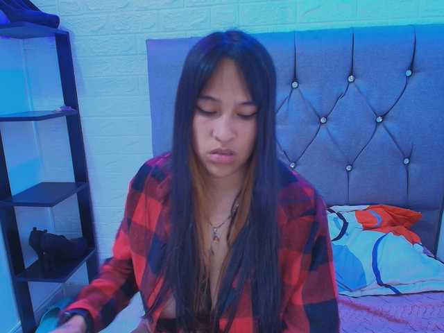 lily-boo live cam on BongaCams