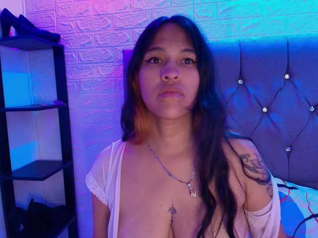 lily-boo live cam on BongaCams