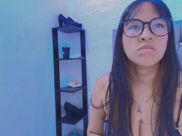 lily-boo live cam on BongaCams