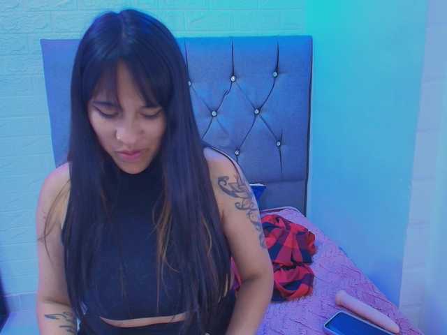 lily-boo live cam on BongaCams