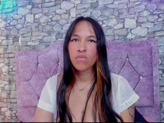 lily-boo live cam on BongaCams