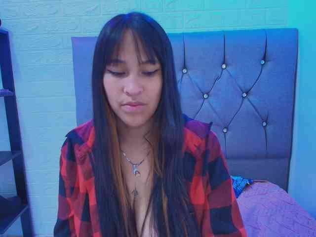 lily-boo Live Webcam on BongaCams