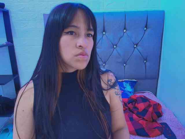 lily-boo Live Webcam on BongaCams