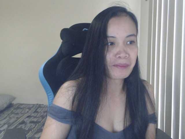 Delicious-bella live cam on BongaCams