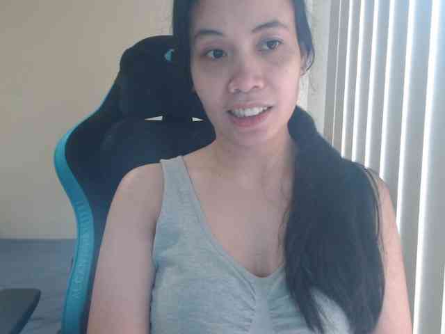 Delicious-bella webcam