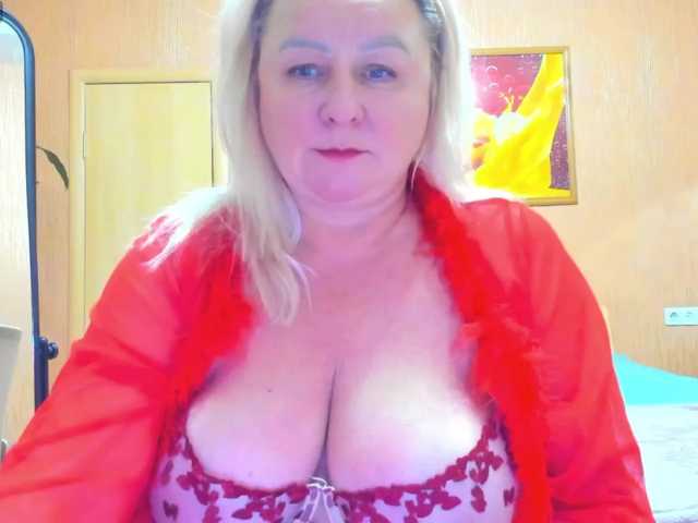 MiraRobens1 live cam on BongaCams