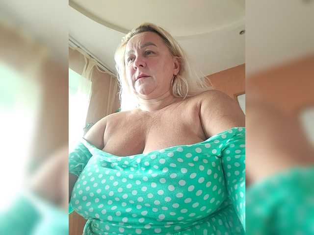 MiraRobens1 live webcam show