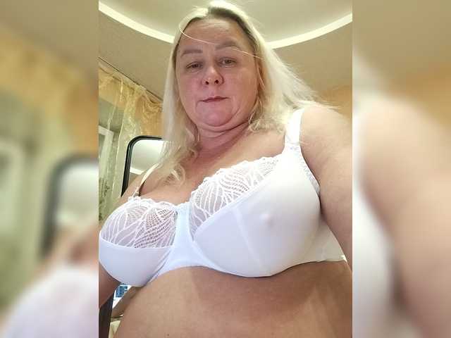 MiraRobens1 live webcam show