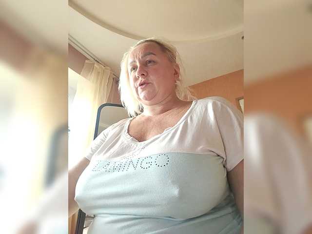 MiraRobens1 live webcam show