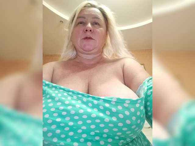MiraRobens1 live cam