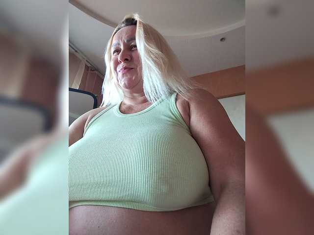 MiraRobens1 live cam