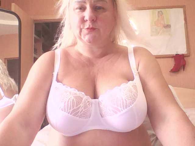 MiraRobens1 live webcam show