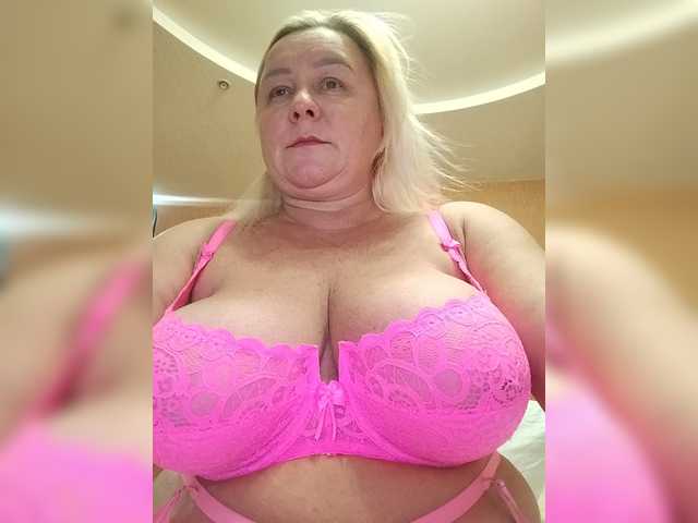 MiraRobens1 live webcam show