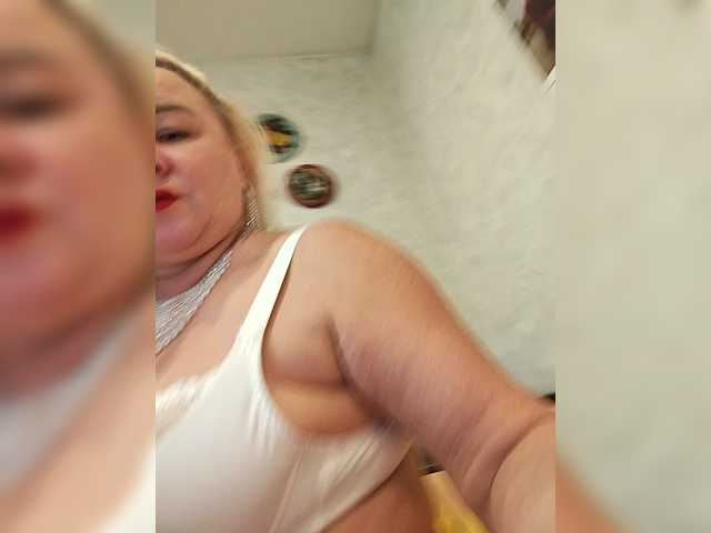 MiraRobens1 live cam