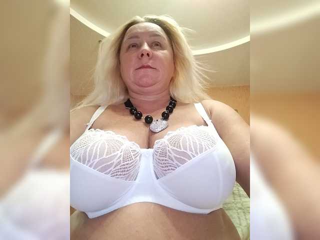 MiraRobens1 live webcam show