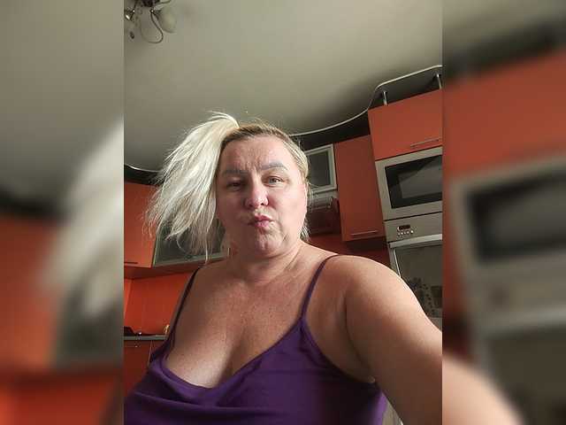 MiraRobens1 live webcam show