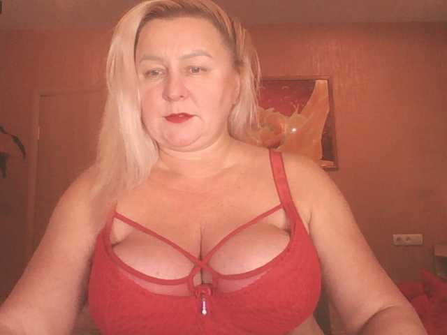 MiraRobens1, live now on BongaCams