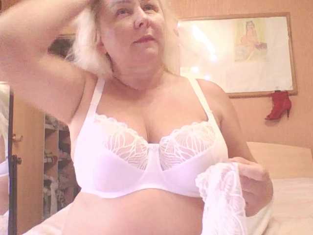 MiraRobens1 live webcam show
