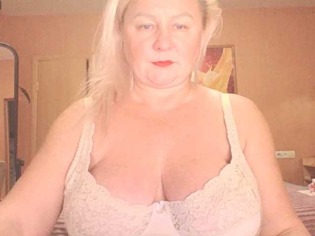 MiraRobens1, en directo ahora en BongaCams
