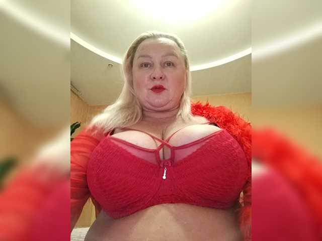 MiraRobens1, live now on BongaCams