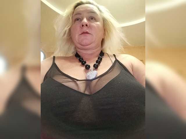 MiraRobens1 live webcam show