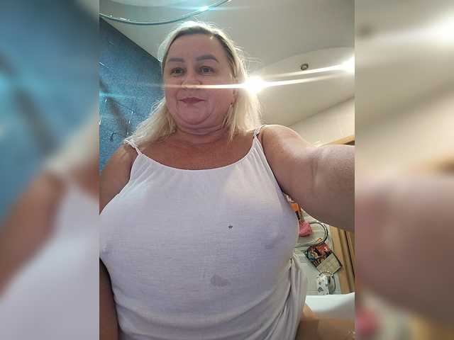MiraRobens1 live webcam show
