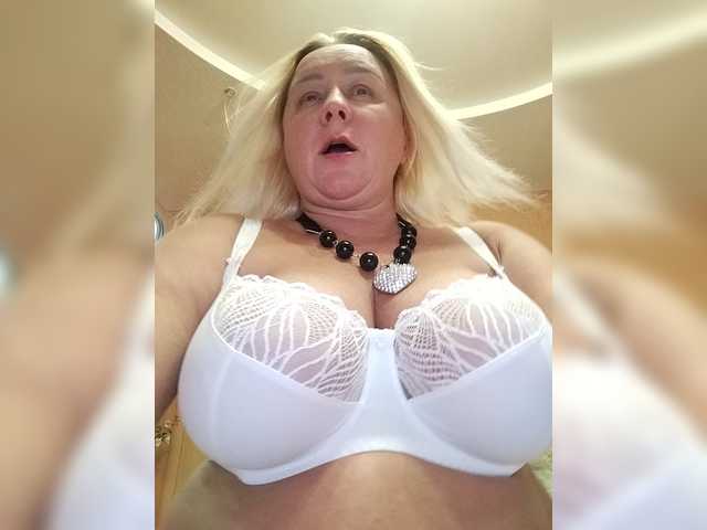 MiraRobens1 live webcam show