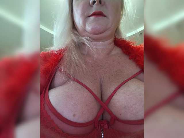 MiraRobens1, live now on BongaCams